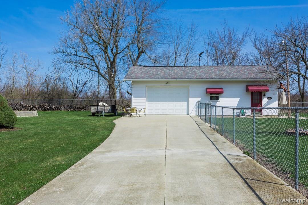 6922 Shepherd Road Adrian, MI 49221 - Photo 13 of 61 AB6A8395.jpg