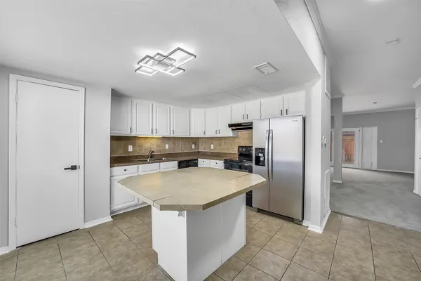 $165,000 | 14703 Barryknoll Lane, Unit 11, Houston, TX 77079
