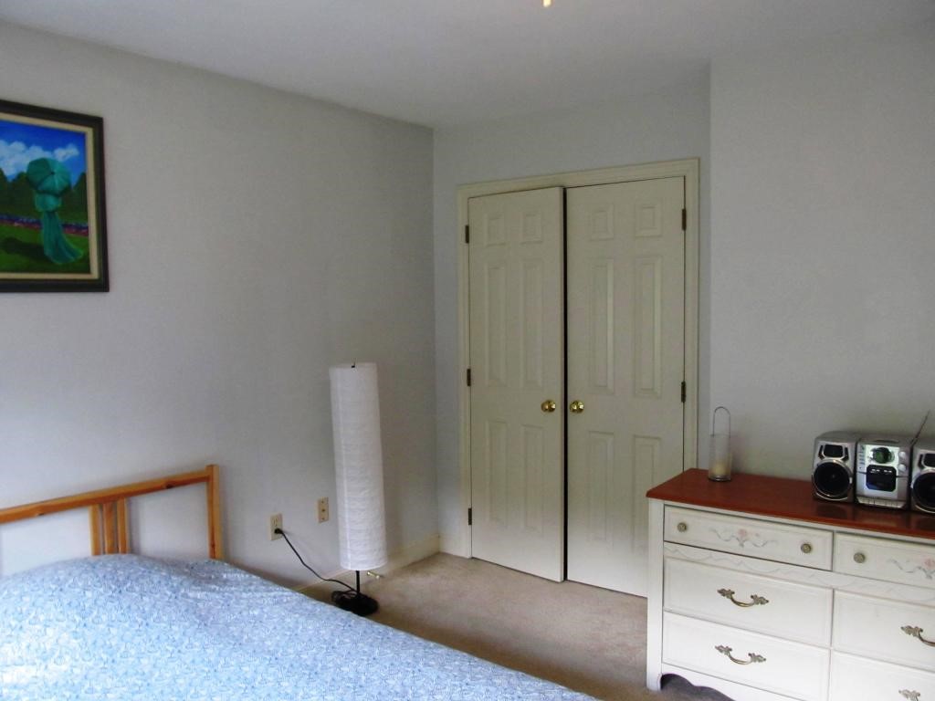 8 Muscatanipus Road Brookline, NH 03033 - Photo 23 of 36