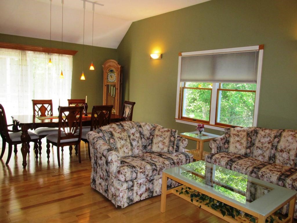 8 Muscatanipus Road Brookline, NH 03033 - Photo 4 of 36