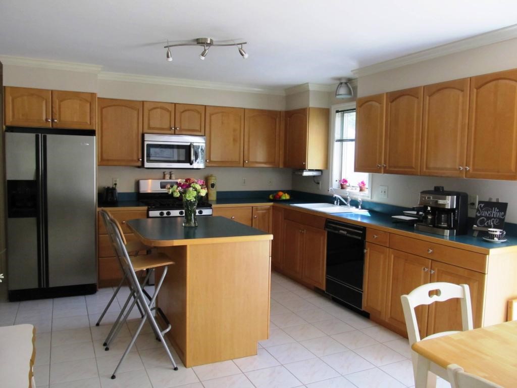 8 Muscatanipus Road Brookline, NH 03033 - Photo 10 of 36