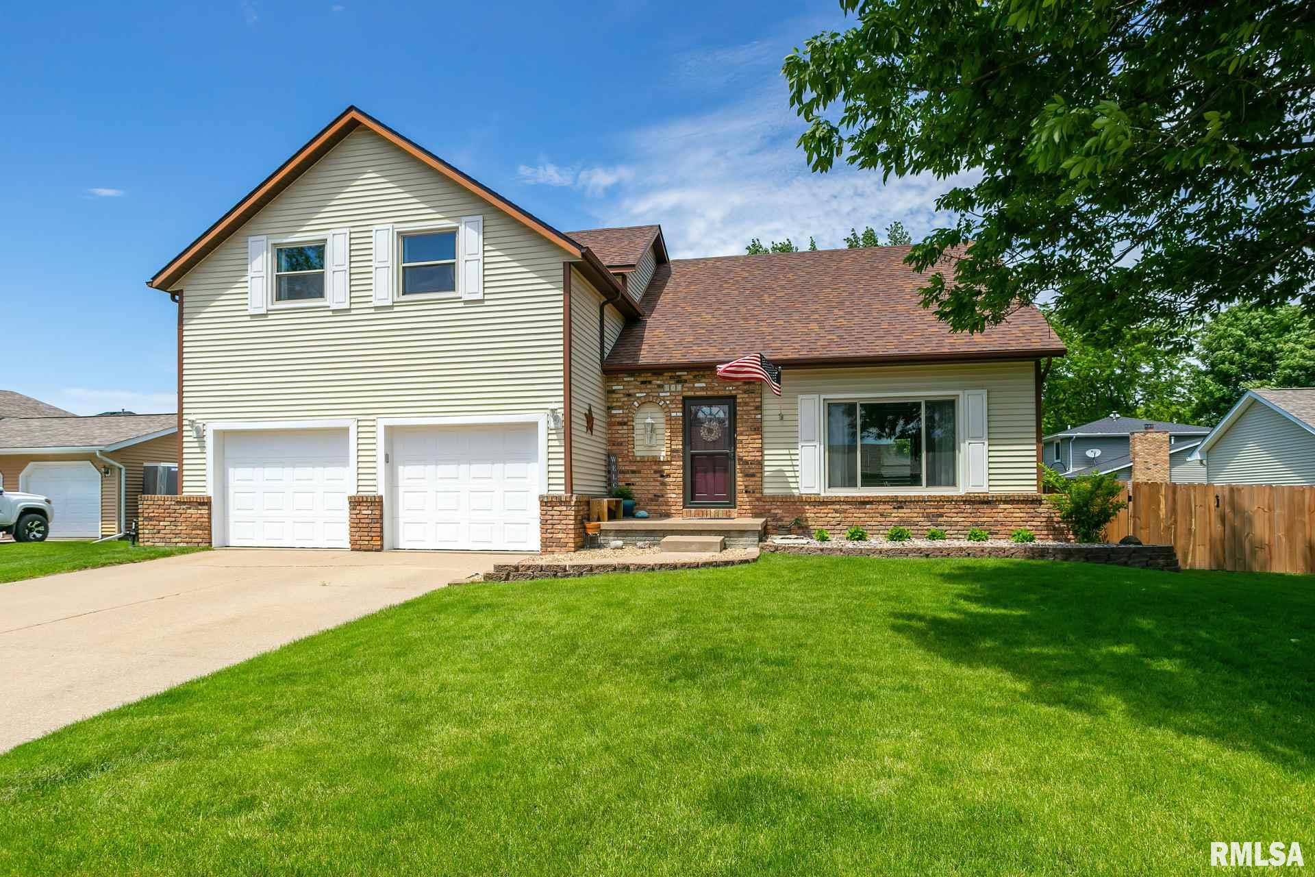 804 West Spring Street Eldridge, IA 52748 - Photo 1 of 37 Gallery Image 1