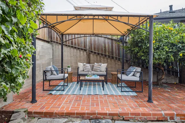 $899,000 | 2609 Charleston Street, Oakland, CA 94602