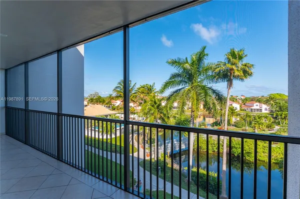 $2,900 | 545 Southeast 12th Street, Unit 305, Dania Beach, FL 33004