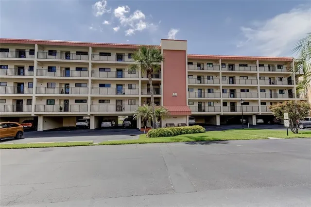 $230,000 | 9490 Harbor Greens Way, Unit 202, Seminole, FL 33776