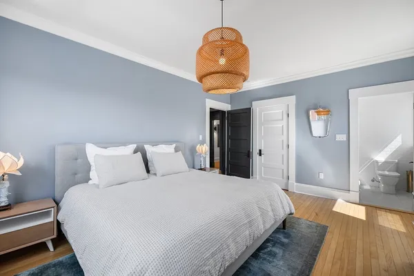 $1,325,000 | 147 Longwood Avenue, Unit 2, Brookline, MA 02446