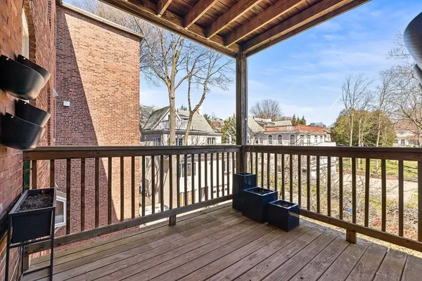 $1,325,000 | 147 Longwood Avenue, Unit 2, Brookline, MA 02446