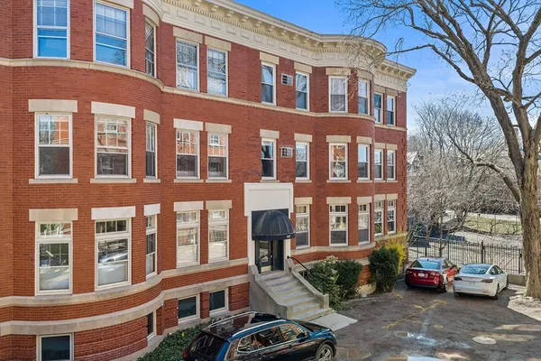 $1,325,000 | 147 Longwood Avenue, Unit 2, Brookline, MA 02446