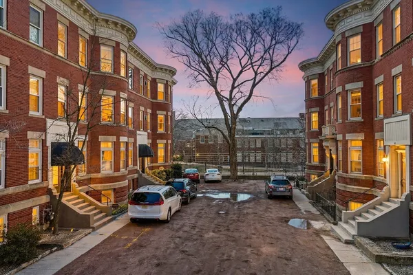 $1,325,000 | 147 Longwood Avenue, Unit 2, Brookline, MA 02446