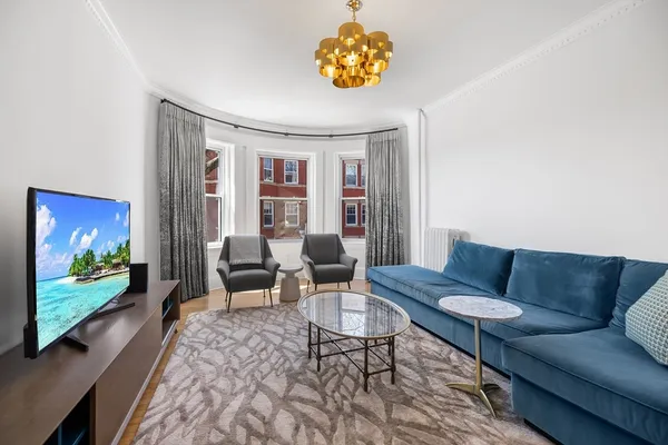 $1,325,000 | 147 Longwood Avenue, Unit 2, Brookline, MA 02446