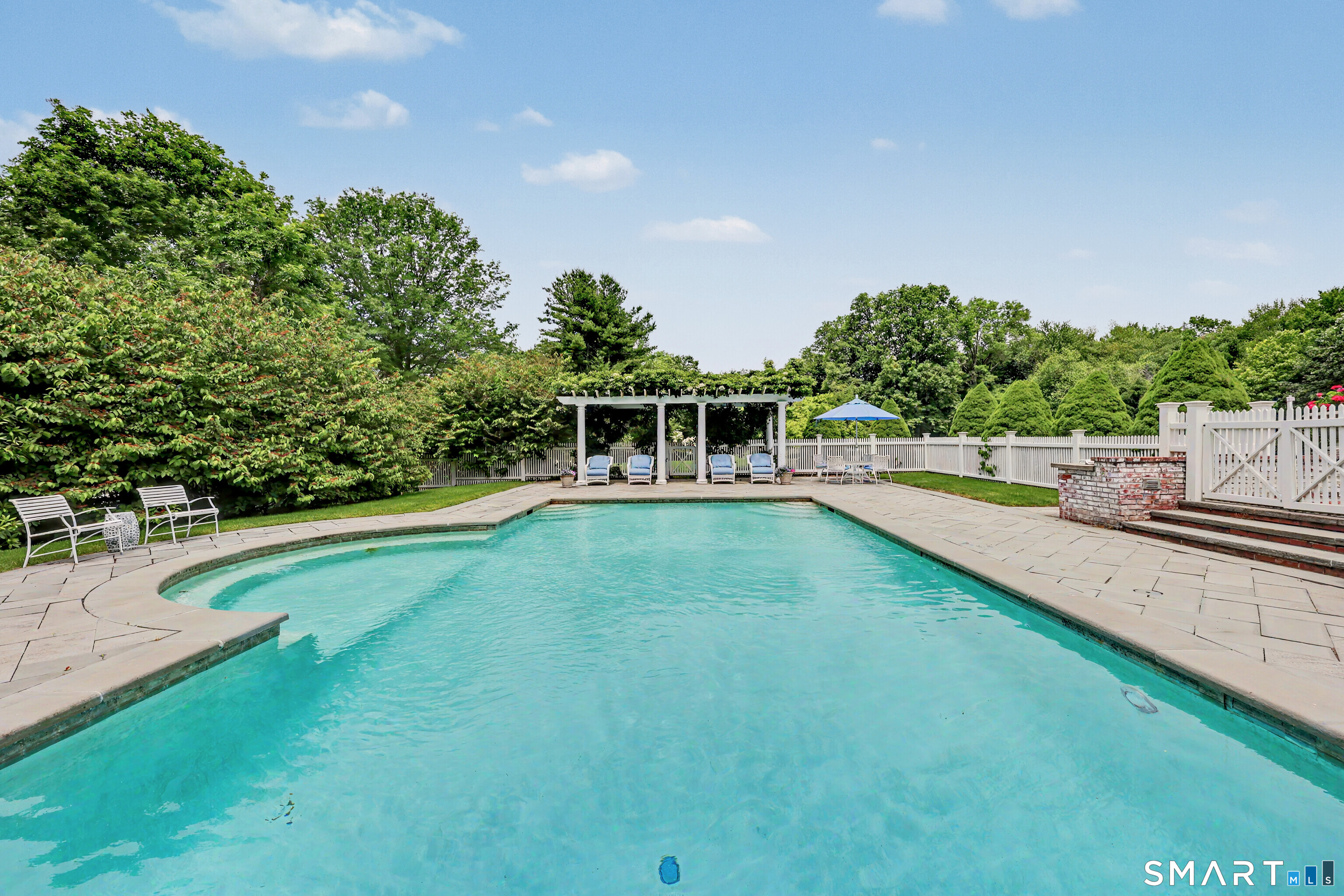 800 Verna Hill Road Fairfield, CT 06824 - Photo 36 of 39