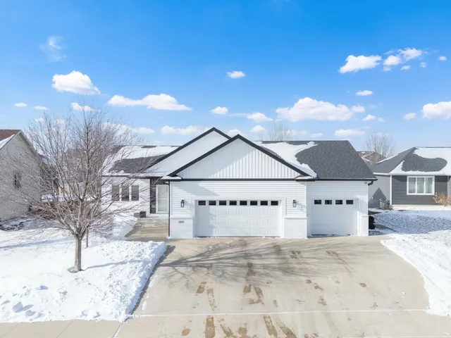 $520,000 | 3645 Odyssey Drive Southwest, Rochester, MN 55902