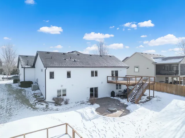 $520,000 | 3645 Odyssey Drive Southwest, Rochester, MN 55902