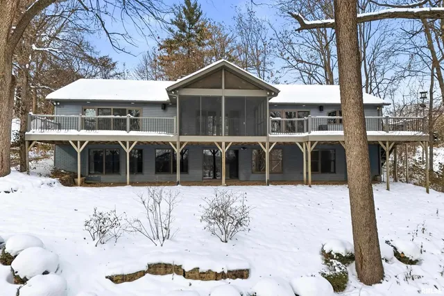 $865,000 | 60 Custer Terrace, Bettendorf, IA 52722