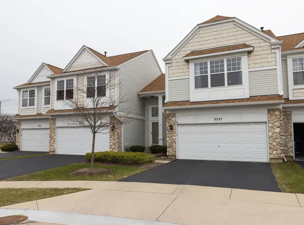 $299,000 | 2375 Cove Court, Elgin, IL 60123