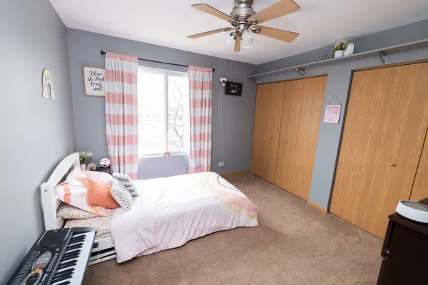 $299,000 | 2375 Cove Court, Elgin, IL 60123