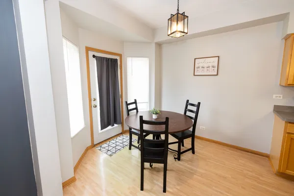 $299,000 | 2375 Cove Court, Elgin, IL 60123