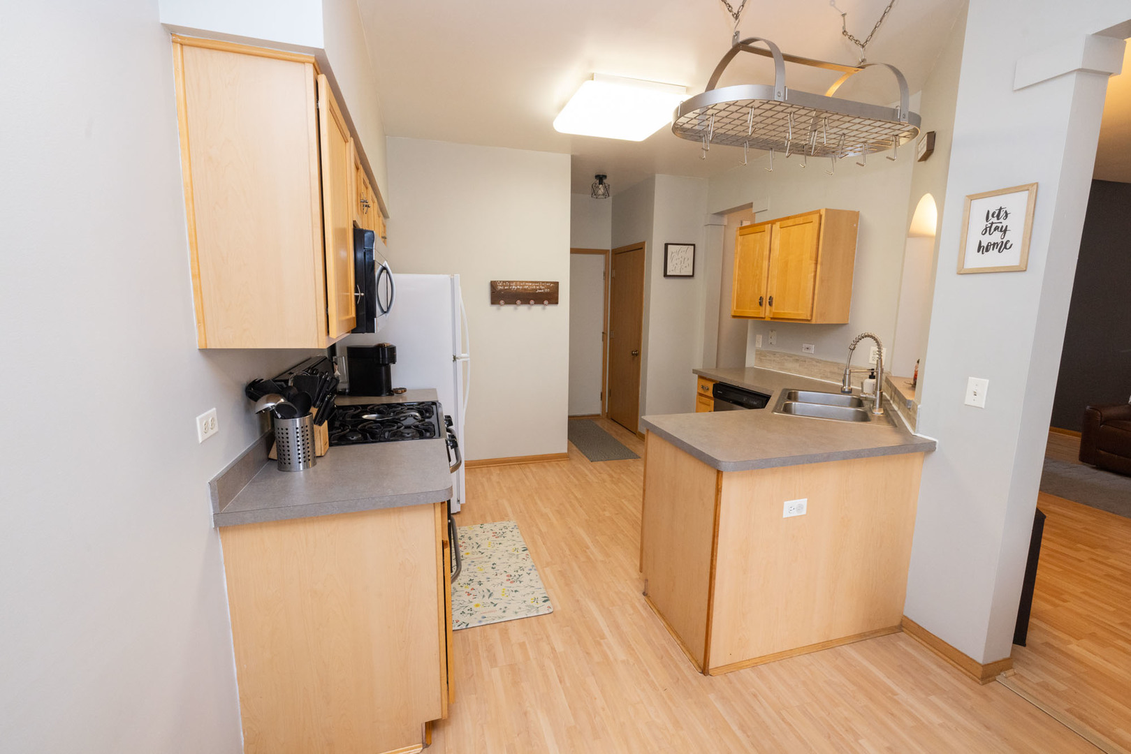 2375 Cove Court Elgin, IL 60123 - Photo 7 of 20