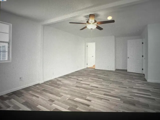 a view of empty room with window