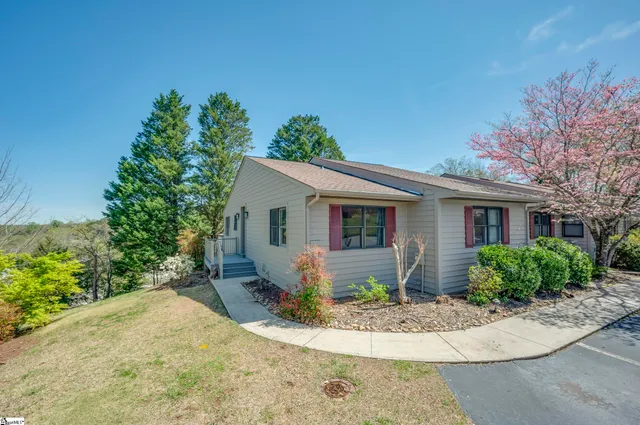 $399,000 | 77 Chestnut Street, Unit OAK 301, Tryon, NC 28782