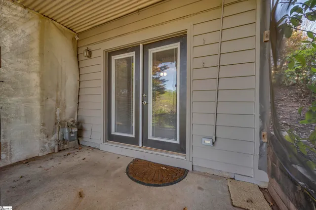 $375,000 | 77 Chestnut Street, Unit OAK 301, Tryon, NC 28782