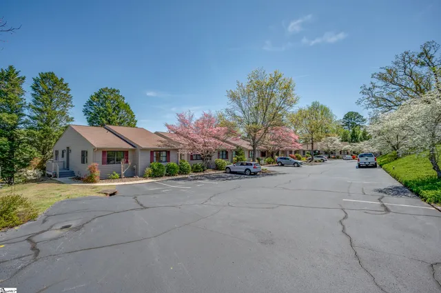 $399,000 | 77 Chestnut Street, Unit OAK 301, Tryon, NC 28782