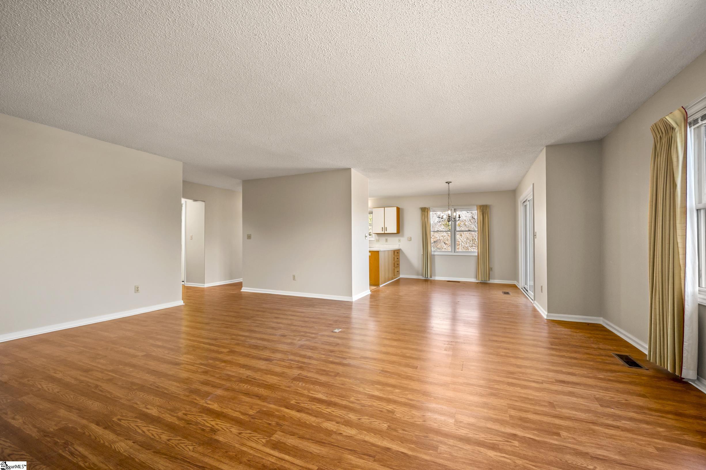 77 Chestnut Street, Unit OAK 301 Tryon, NC 28782 - Photo 8 of 39