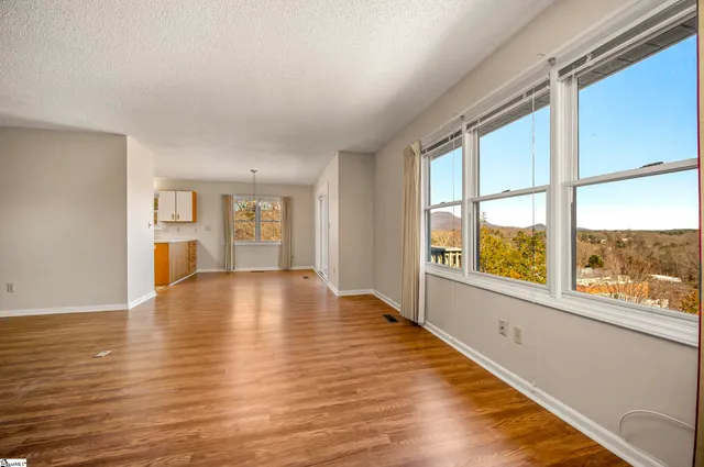 $375,000 | 77 Chestnut Street, Unit OAK 301, Tryon, NC 28782