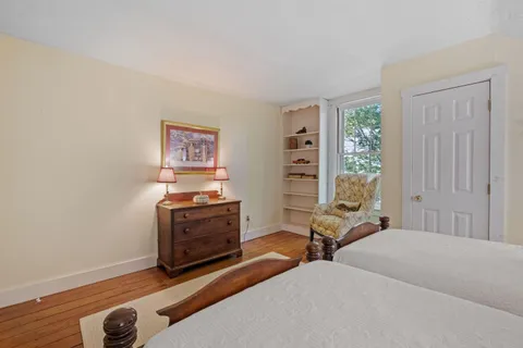$895,000 | 11 Highland Street, Meredith, NH 03253