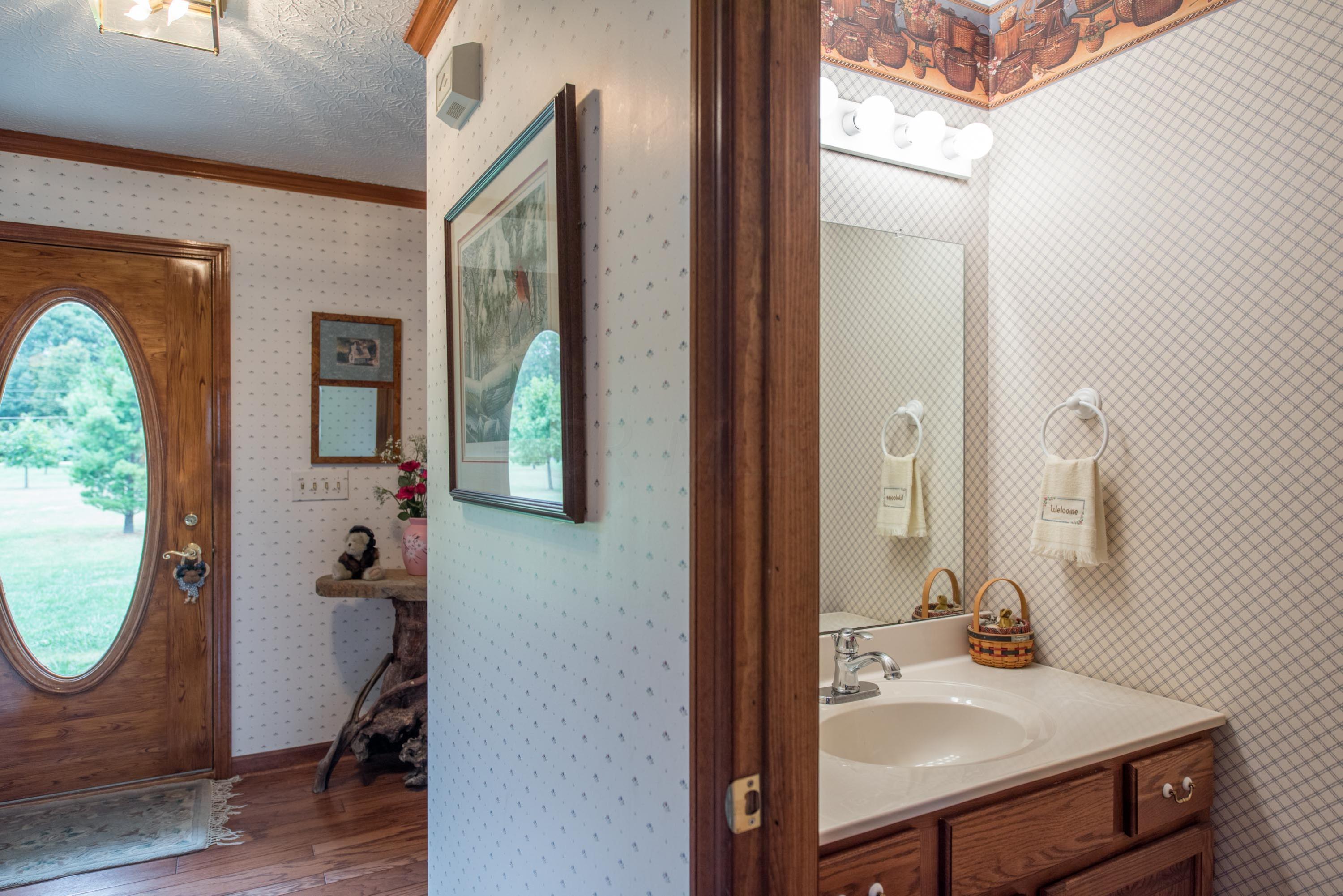 1875 Carroll Eastern Road Northwest Lancaster, OH 43130 - Photo 6 of 48 Gallery Image 6