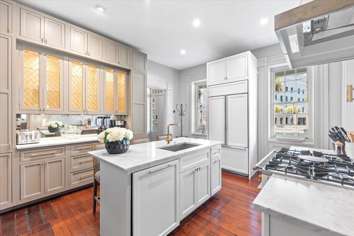 46 Pinckney Street Charleston, SC 29401 - Photo 19 of 52 Kitchen