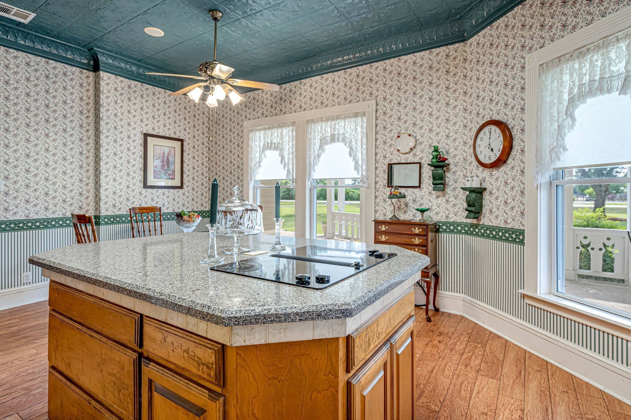 4028 Crosby Cedar Bayou Road Baytown, TX 77521 - Photo 14 of 35 View of Kitchen looking towards breakfast area.