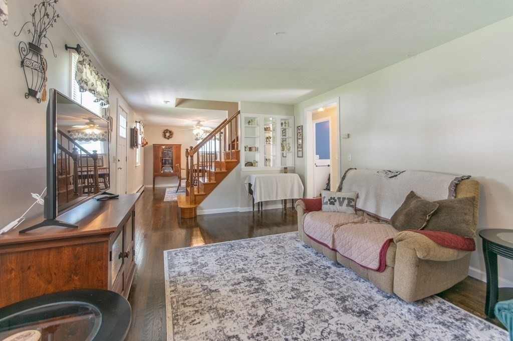 53 Old Farm Road Westfield, MA 01085 - Photo 14 of 37 Gallery Image 14