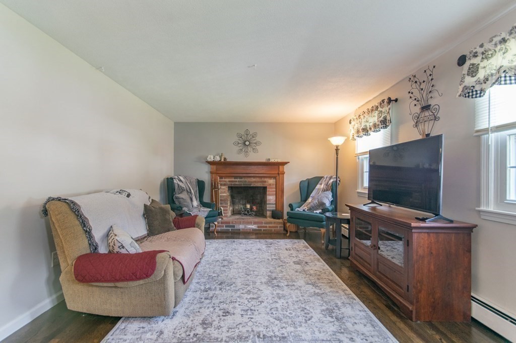 53 Old Farm Road Westfield, MA 01085 - Photo 15 of 37 Gallery Image 15