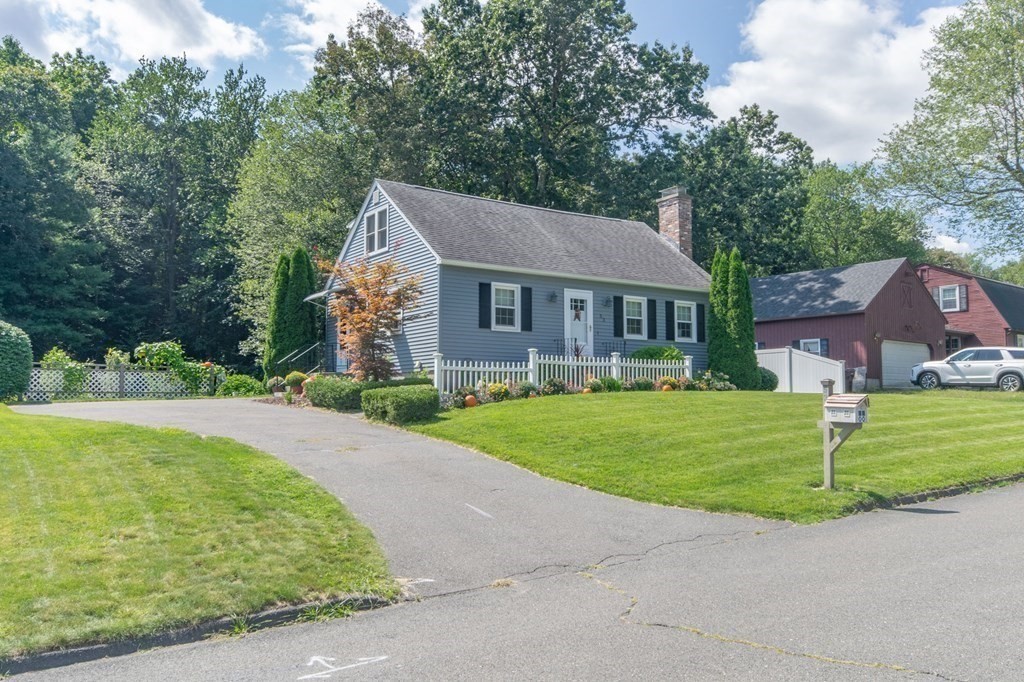 53 Old Farm Road Westfield, MA 01085 - Photo 2 of 37 Gallery Image 2