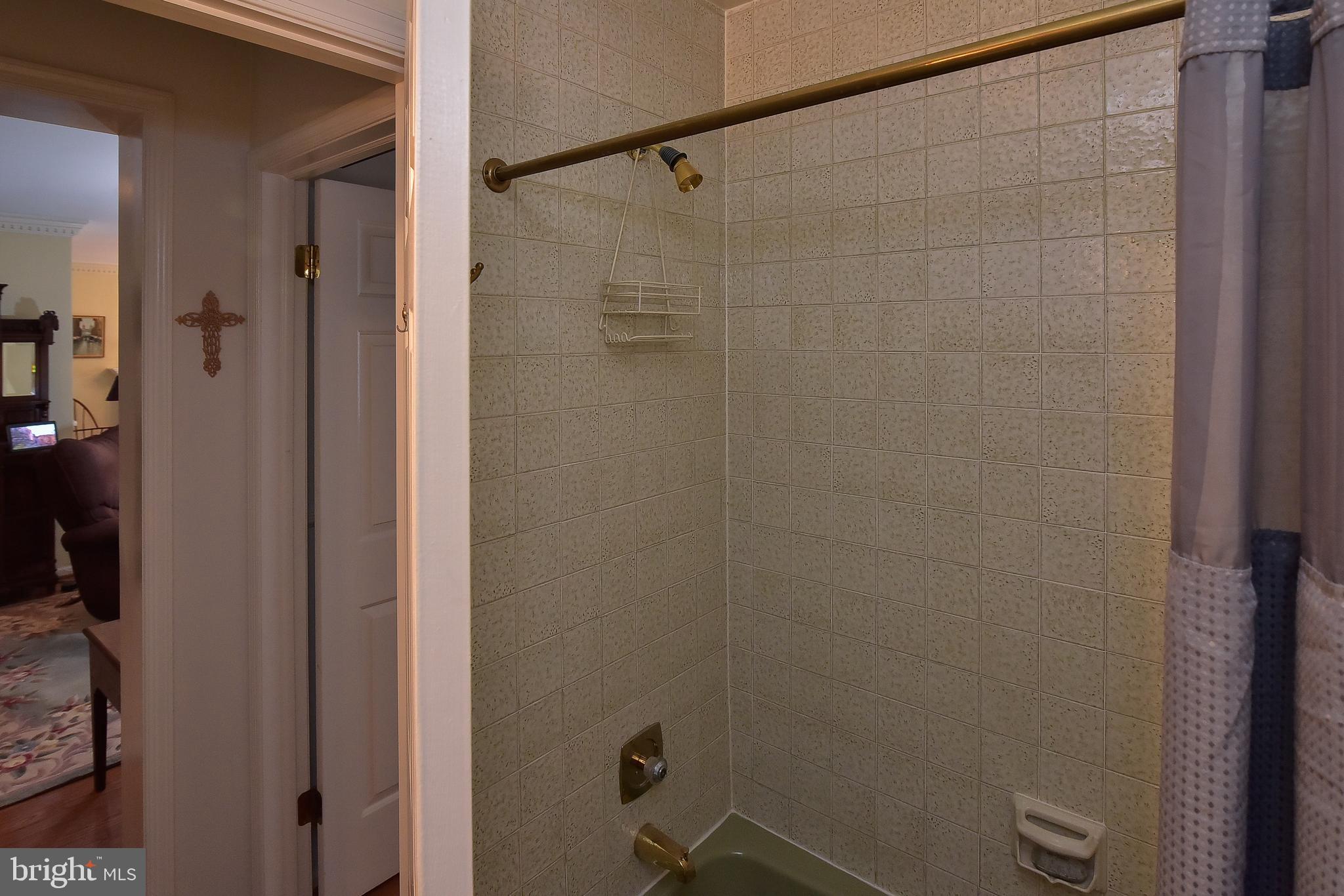 49 Haddonfield Cmns Haddonfield, NJ 08033 - Photo 30 of 96 Gallery Image 30