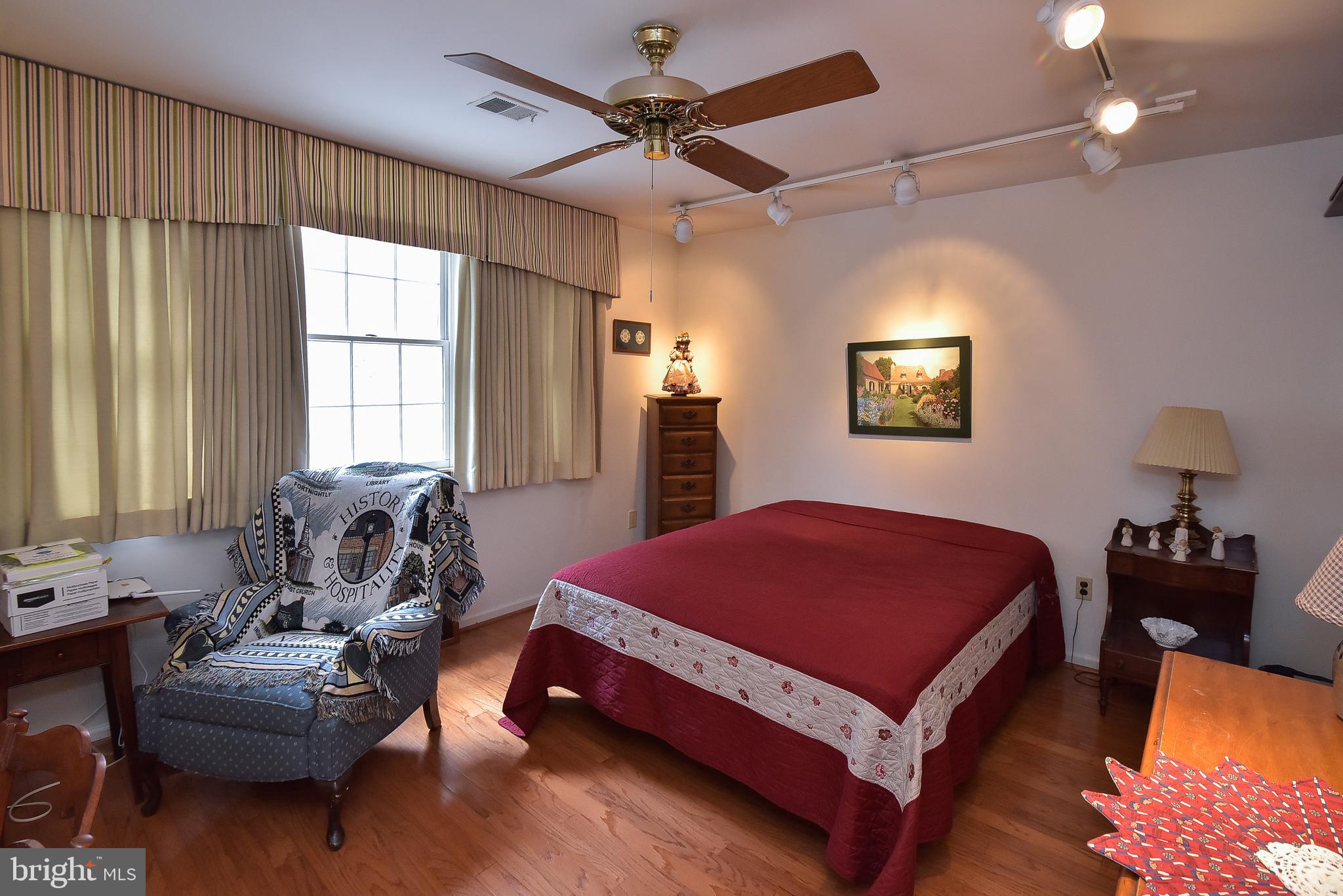 49 Haddonfield Cmns Haddonfield, NJ 08033 - Photo 32 of 96 Gallery Image 32