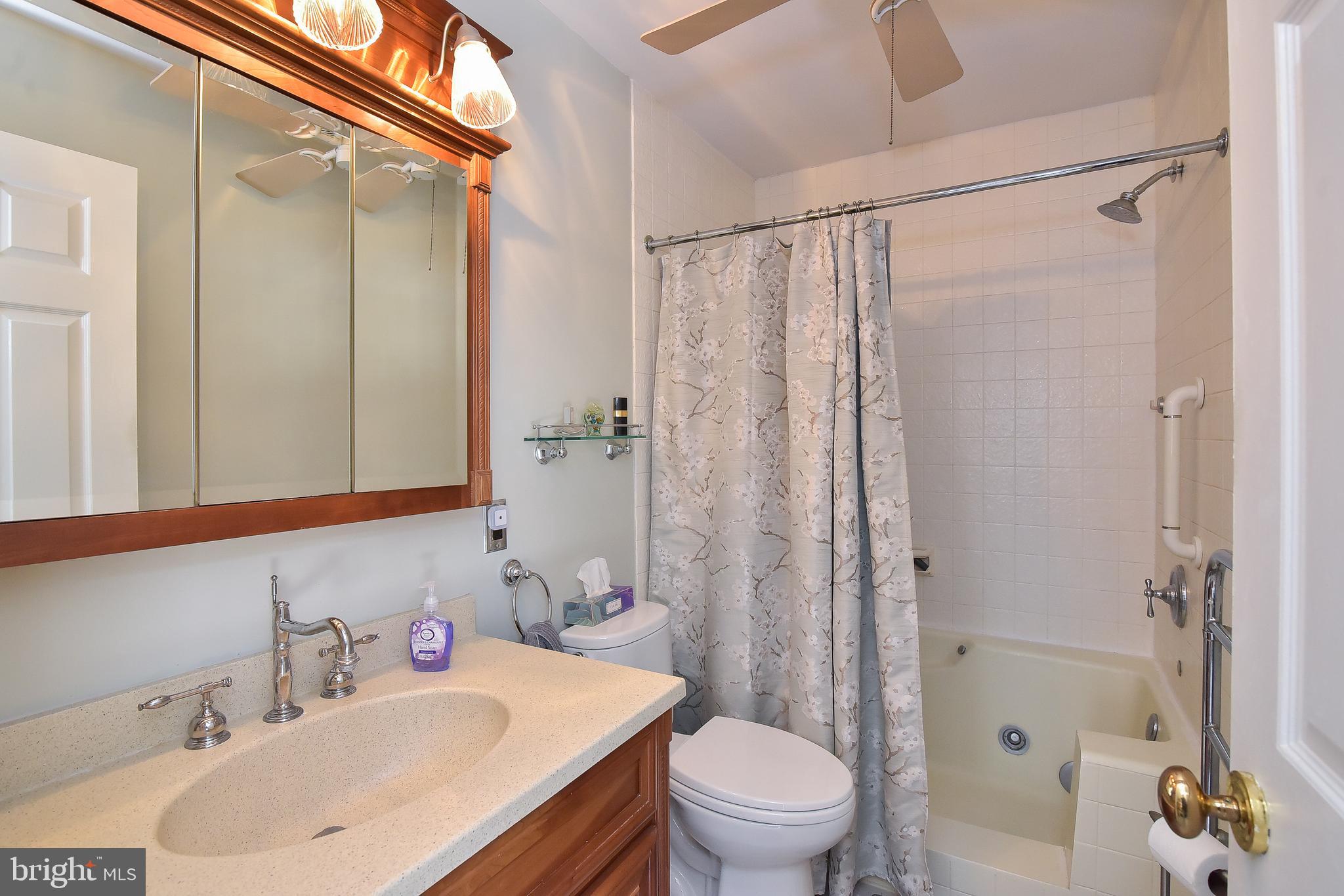49 Haddonfield Cmns Haddonfield, NJ 08033 - Photo 70 of 96 Gallery Image 70