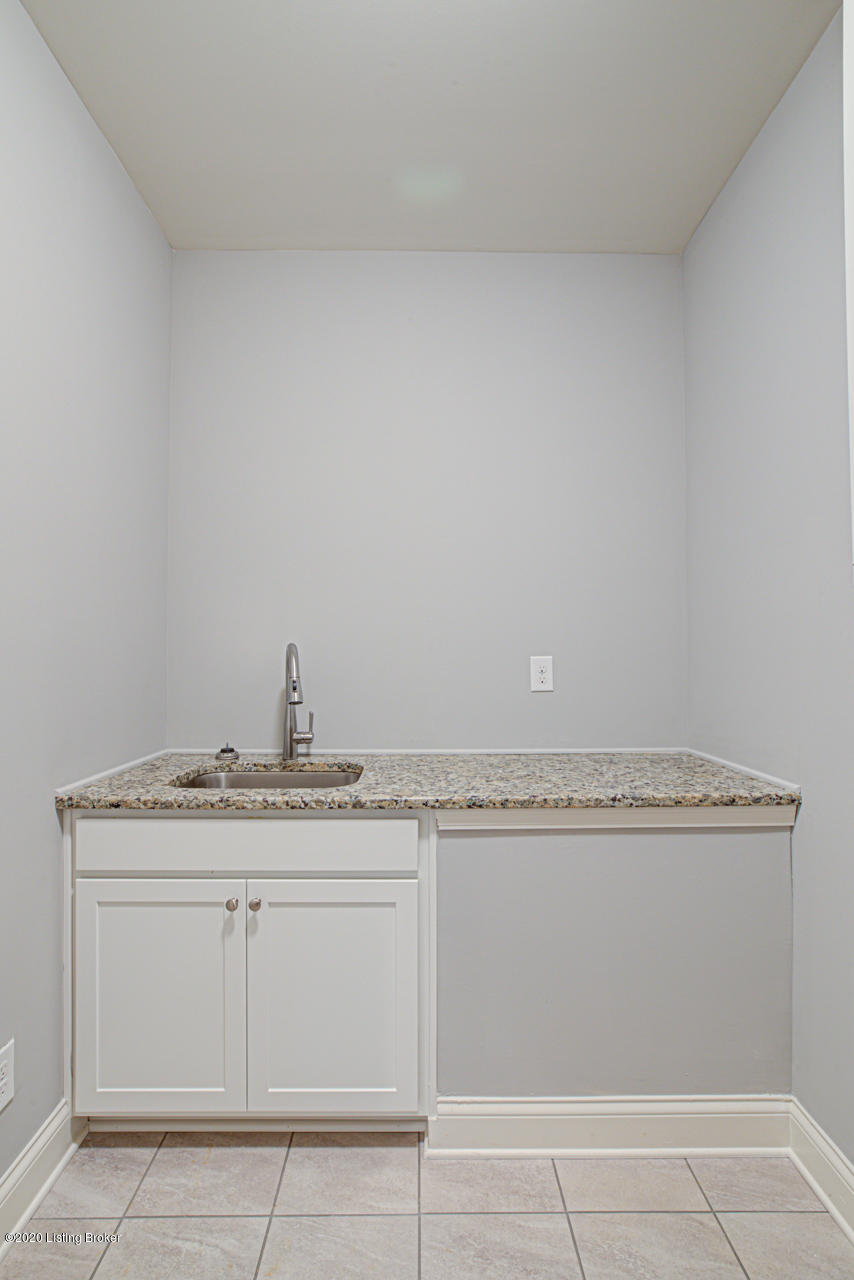 518 Wooded Falls Road Louisville, KY 40243 - Photo 36 of 64 518_Wooded_Falls_Rd-37