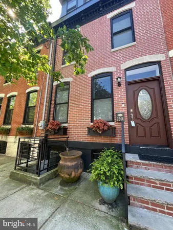 $4,800 | 2244 St Albans Street, Philadelphia, PA 19146