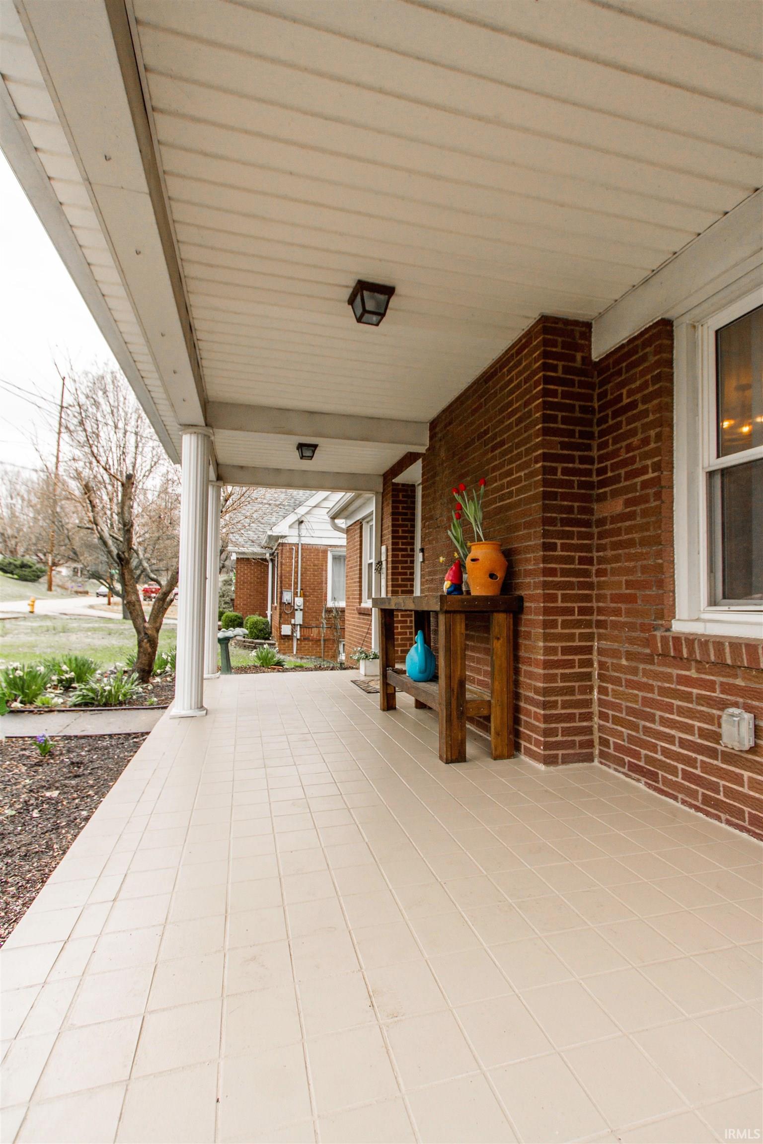 1404 South Red Bank Road Evansville, IN 47712 - Photo 4 of 36 Gallery Image 4