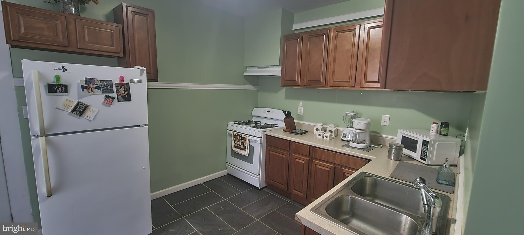 218 North 2nd Street Reading, PA 19601 - Photo 2 of 22