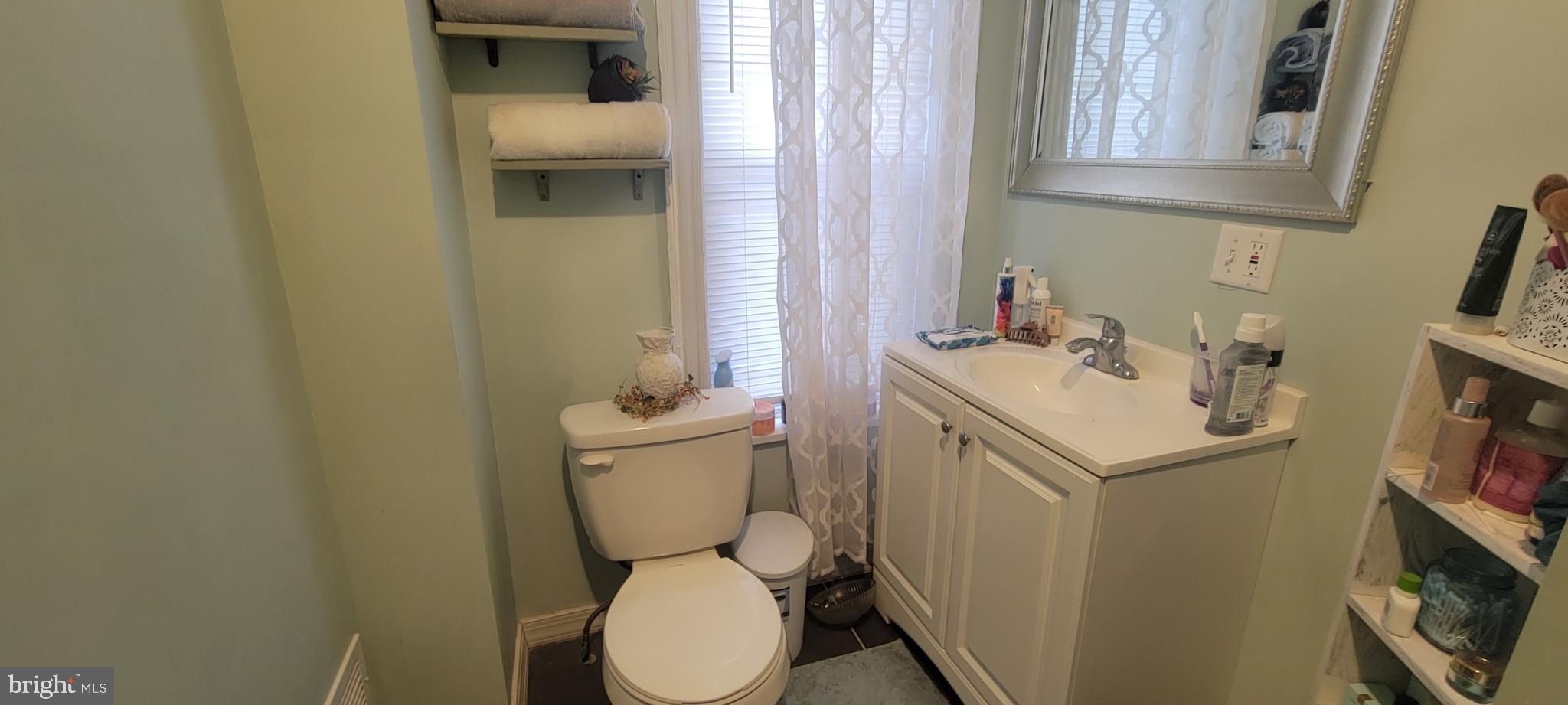 218 North 2nd Street Reading, PA 19601 - Photo 8 of 22