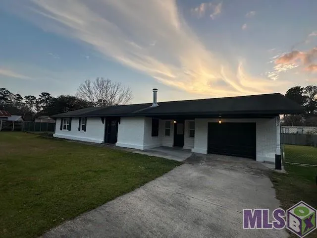 $1,650 | 7400 Magnolia Beach Road, Denham Springs, LA 70706