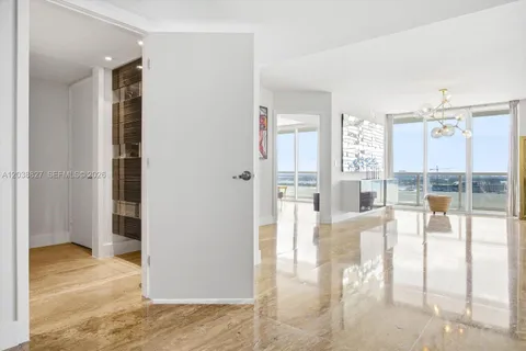 $2,500,000 | 50 Biscayne Boulevard, Unit 2510, Miami, FL 33132