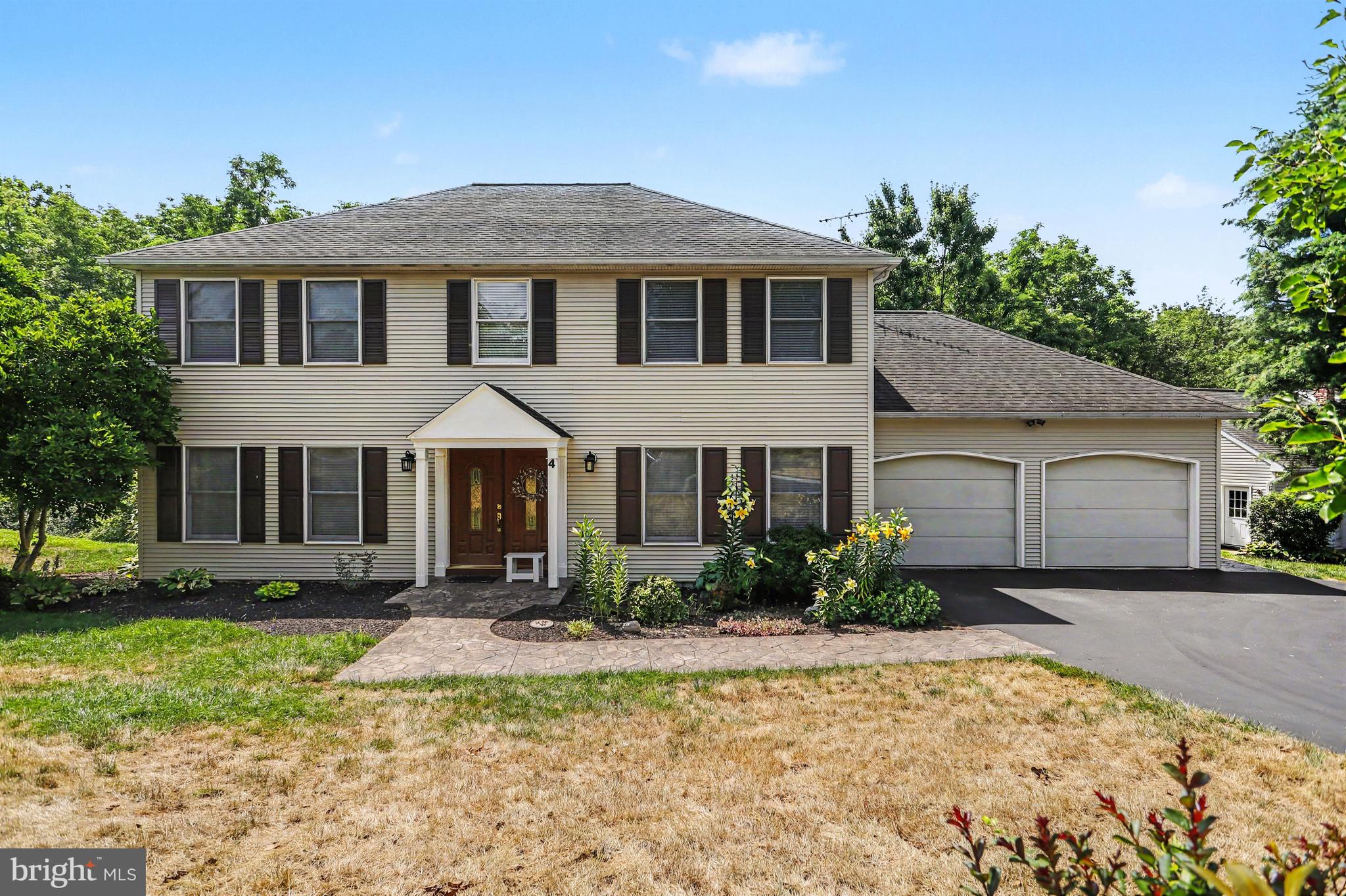 4 Brookwood Drive Lititz, PA 17543 - Photo 2 of 50