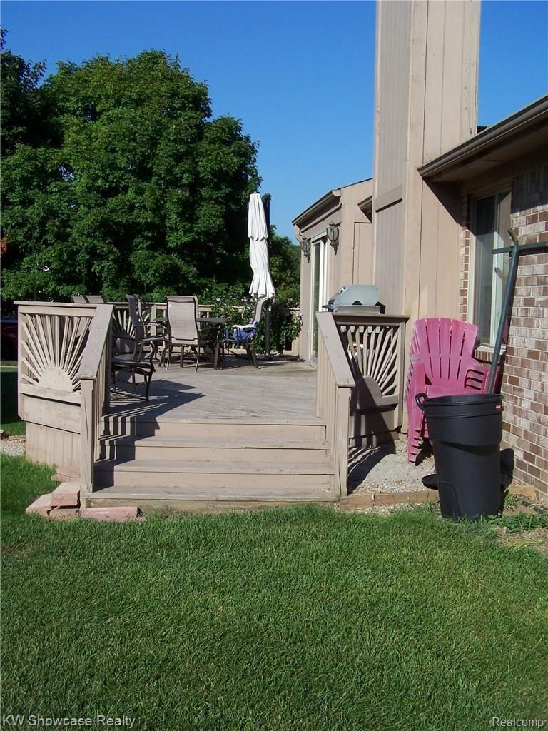 1031 Millbrook Road Canton, MI 48188 - Photo 5 of 26 103_3640.JPG