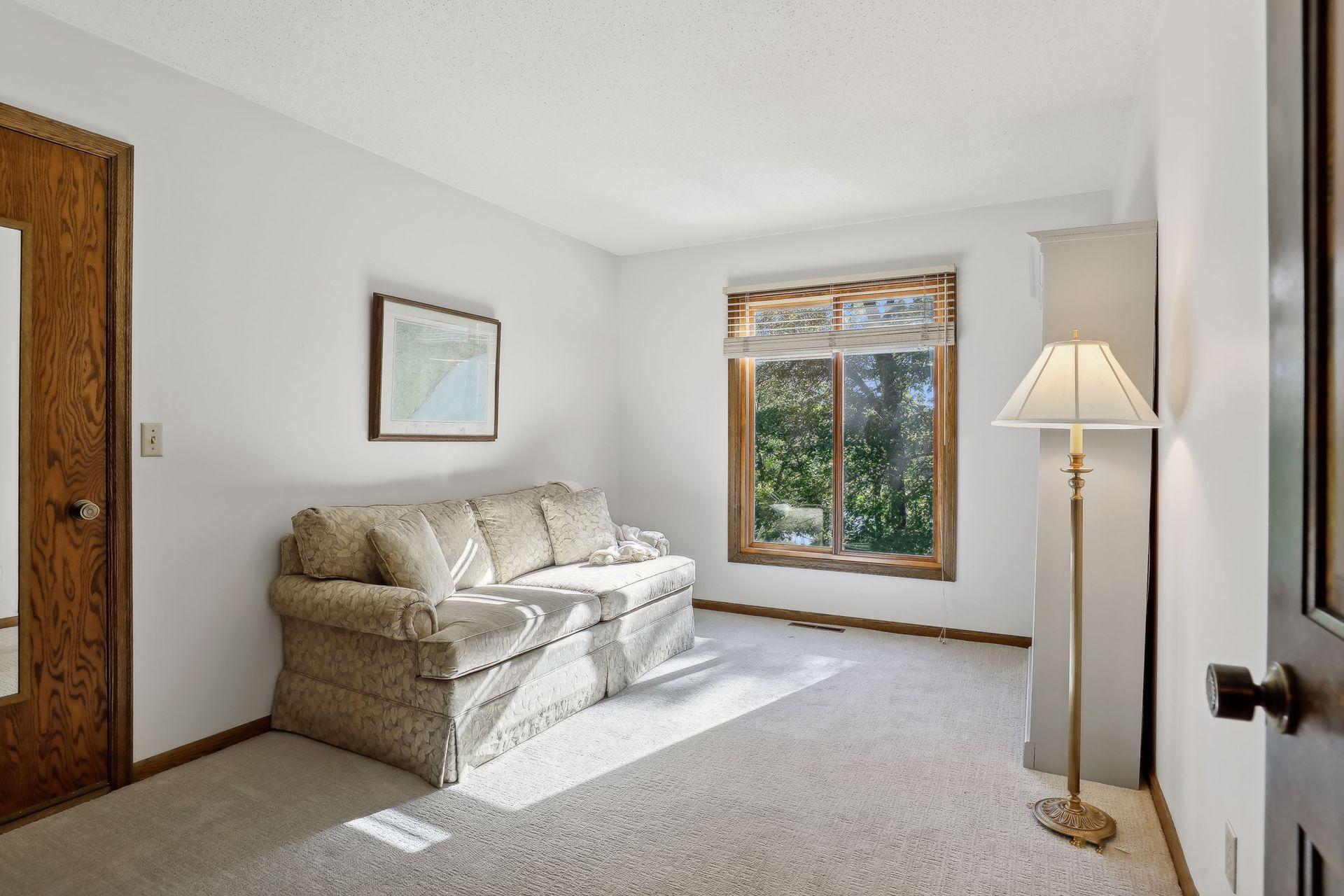 15140 Woodruff Road Wayzata, MN 55391 - Photo 21 of 32