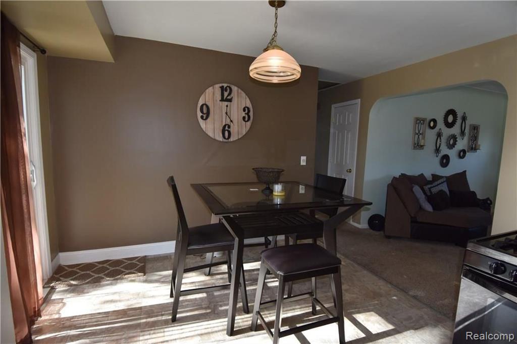 121 Elms Road Flushing, MI 48433 - Photo 6 of 26