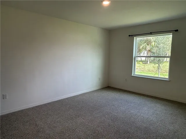 $2,000 | 8046 104th Court, Vero Beach, FL 32967